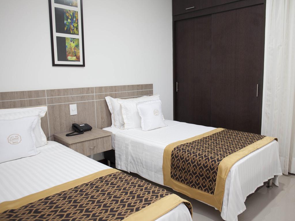 Hotel Cinco Montería Szoba fotó