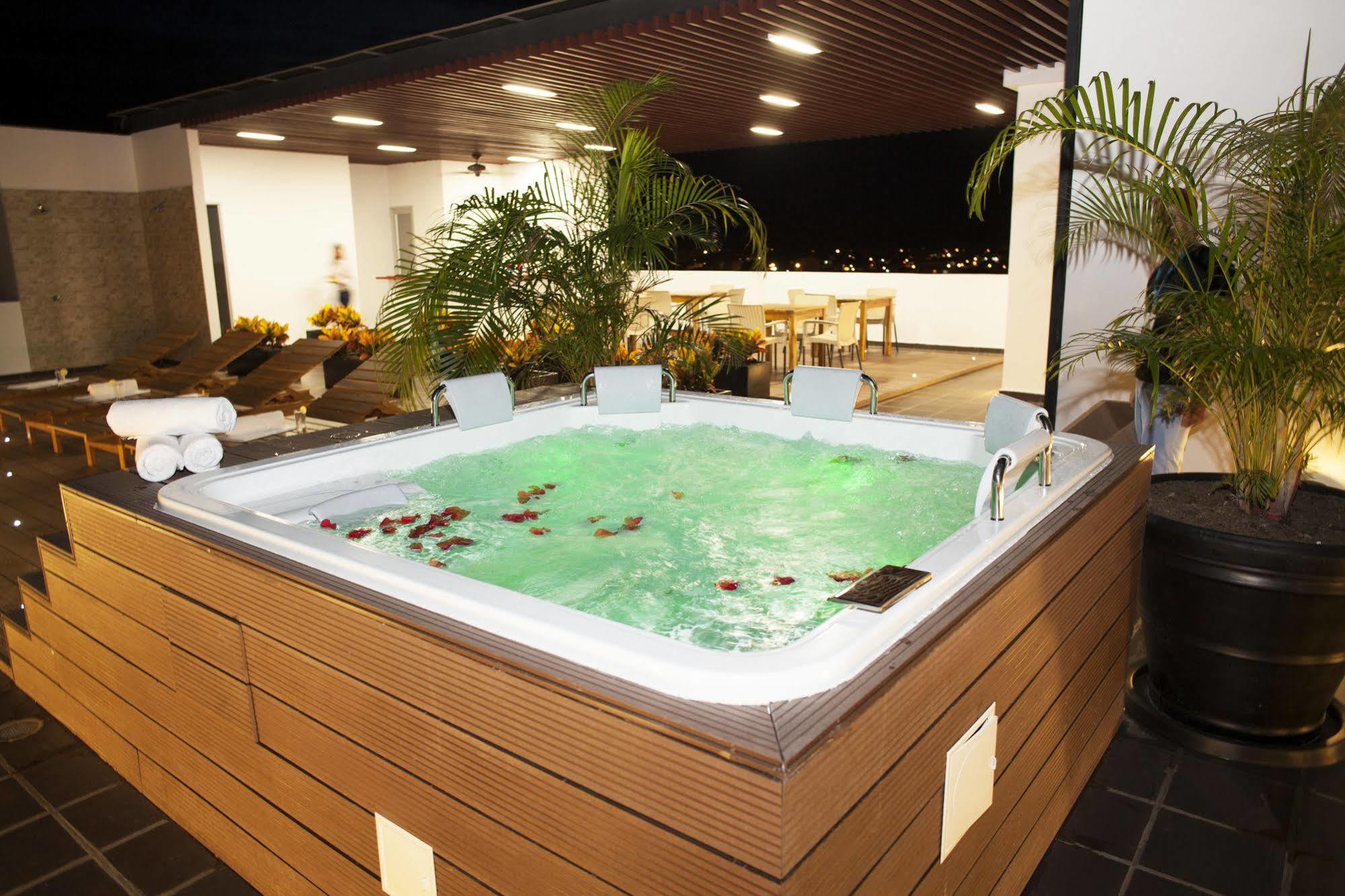 Hotel Cinco Montería Kültér fotó